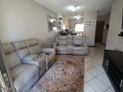Apartment / Flat For Rent in Monavoni, Centurion