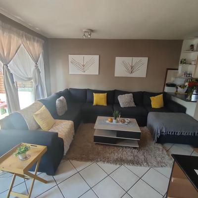 Apartment / Flat For Rent in Die Hoewes, Centurion